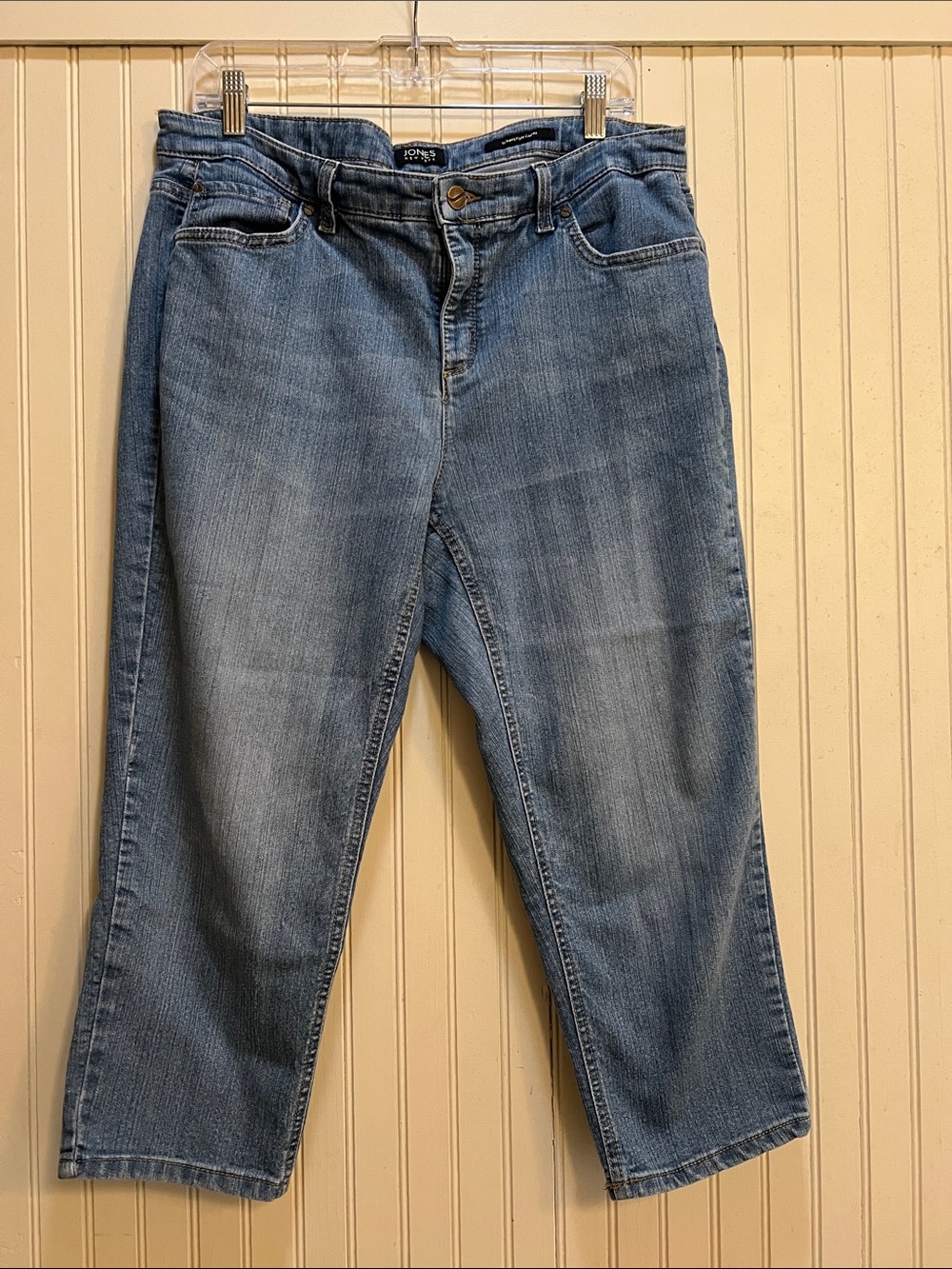 Jones New York Light Blue Cropped Jeans